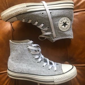 High top chuck taylor converse